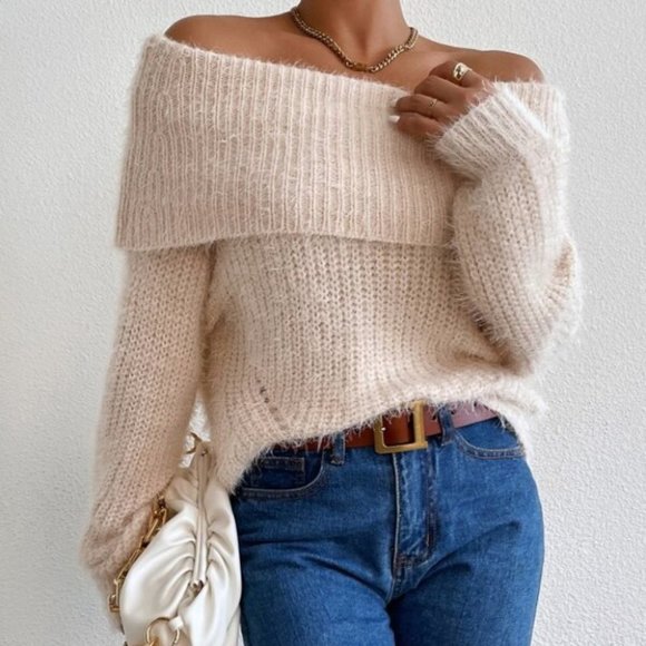 CHIC Off The Shoulder Flap Detail Soft Fuzzy Sweat - Picture 6 of 7